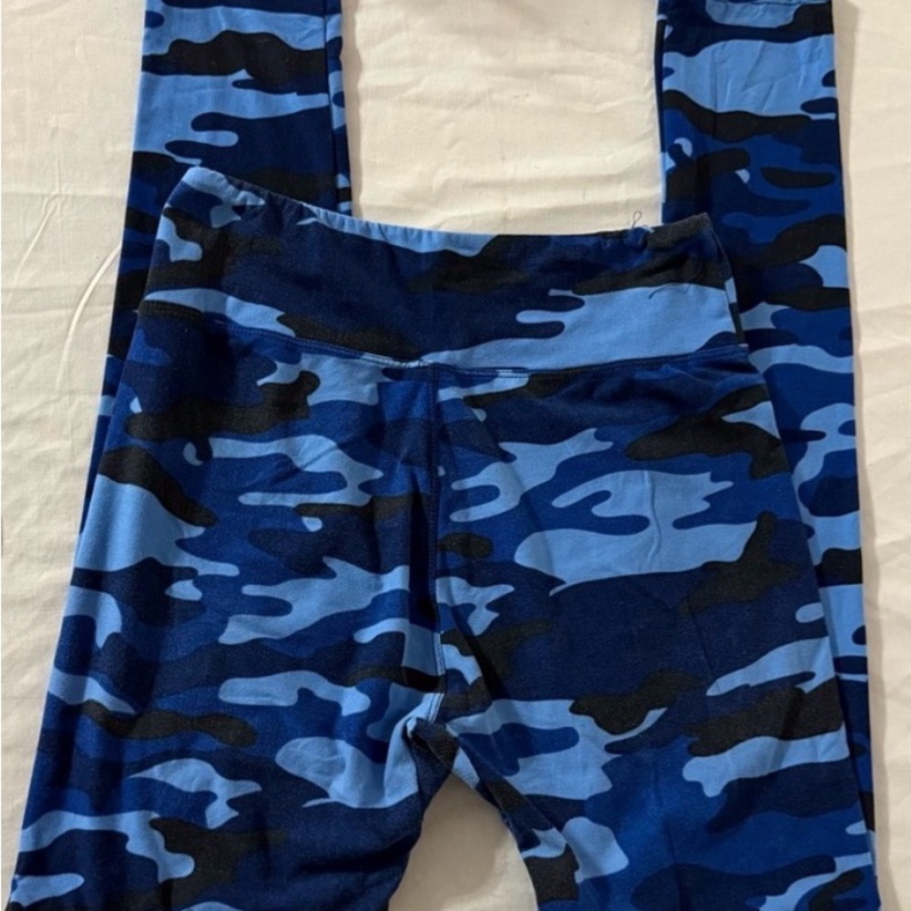 Stylish Blue Camouflage Leggings